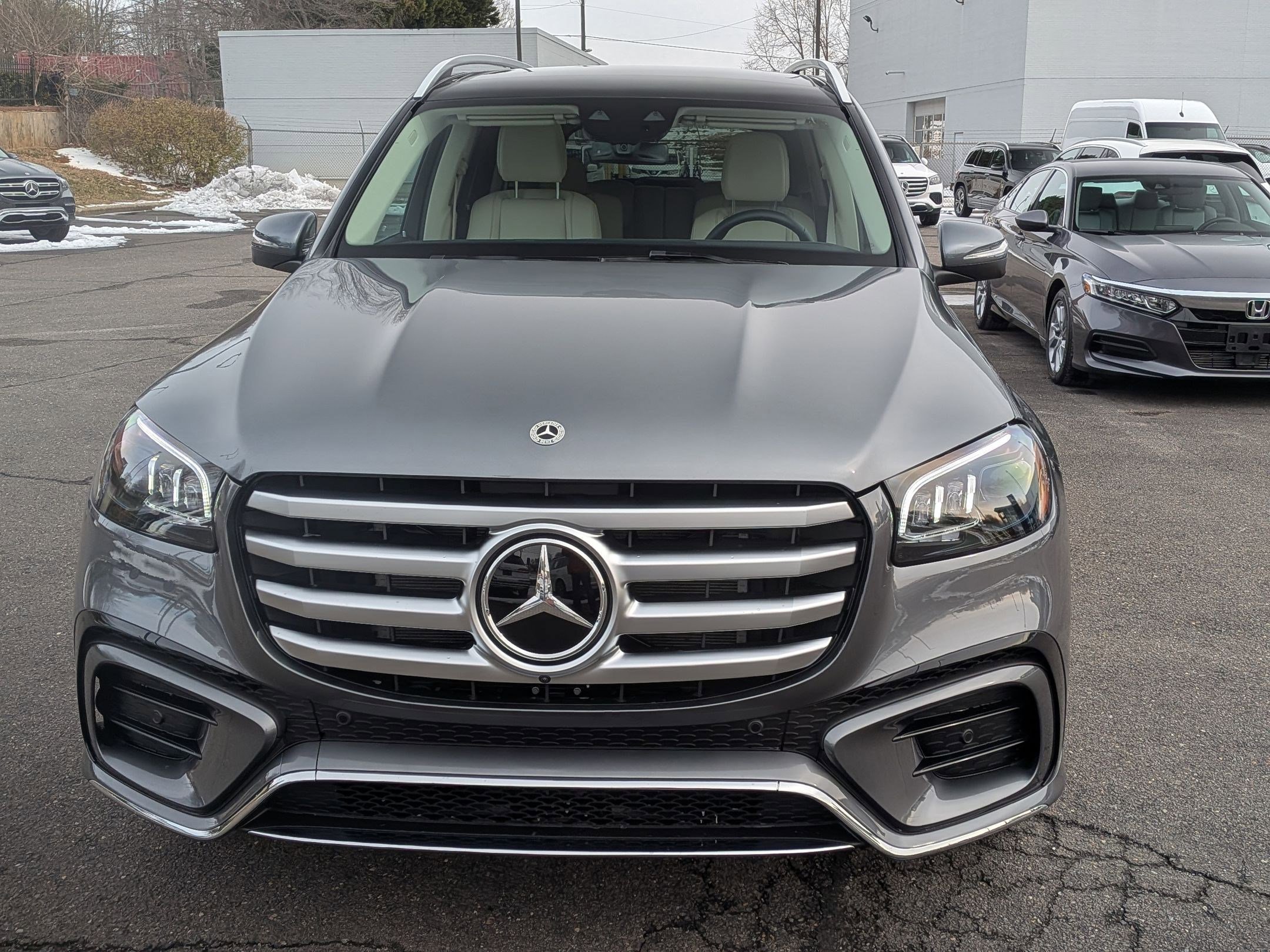 Certified 2025 Mercedes-Benz GLS 450 4MATIC image 8