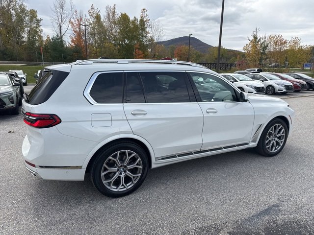 Used 2024 BMW X7 xDrive40i image 26