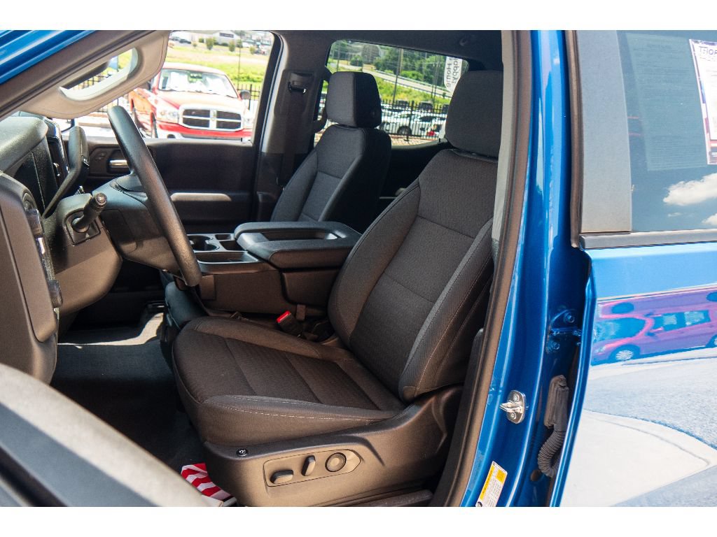 Used 2023 Chevrolet Silverado 1500 Custom w/ LPO, Dark Essentials Package AWD/4WD image 11