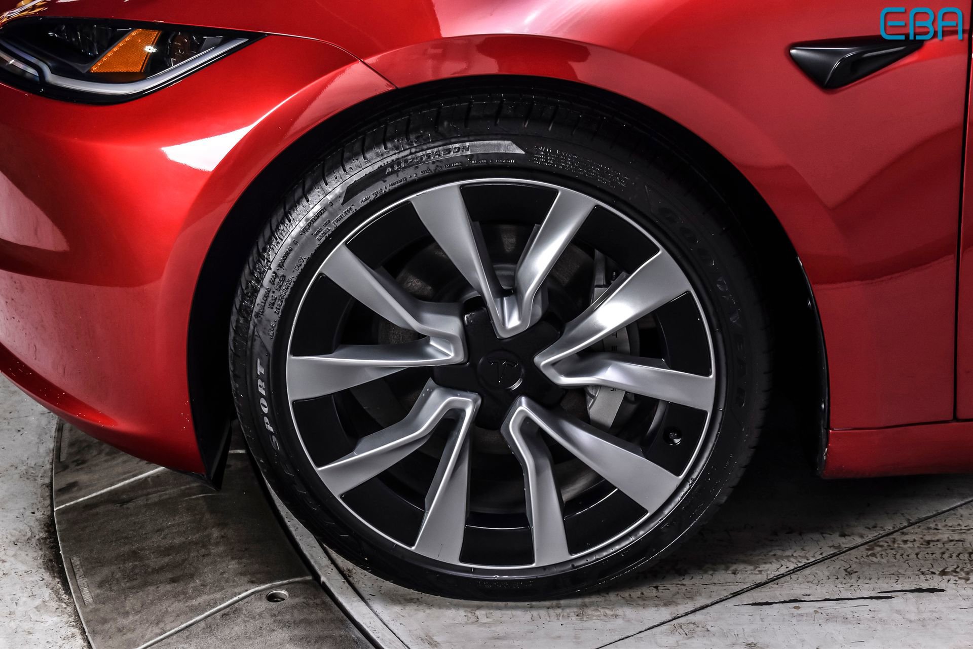 Used 2025 Tesla Model 3 Long Range AWD/4WD image 10