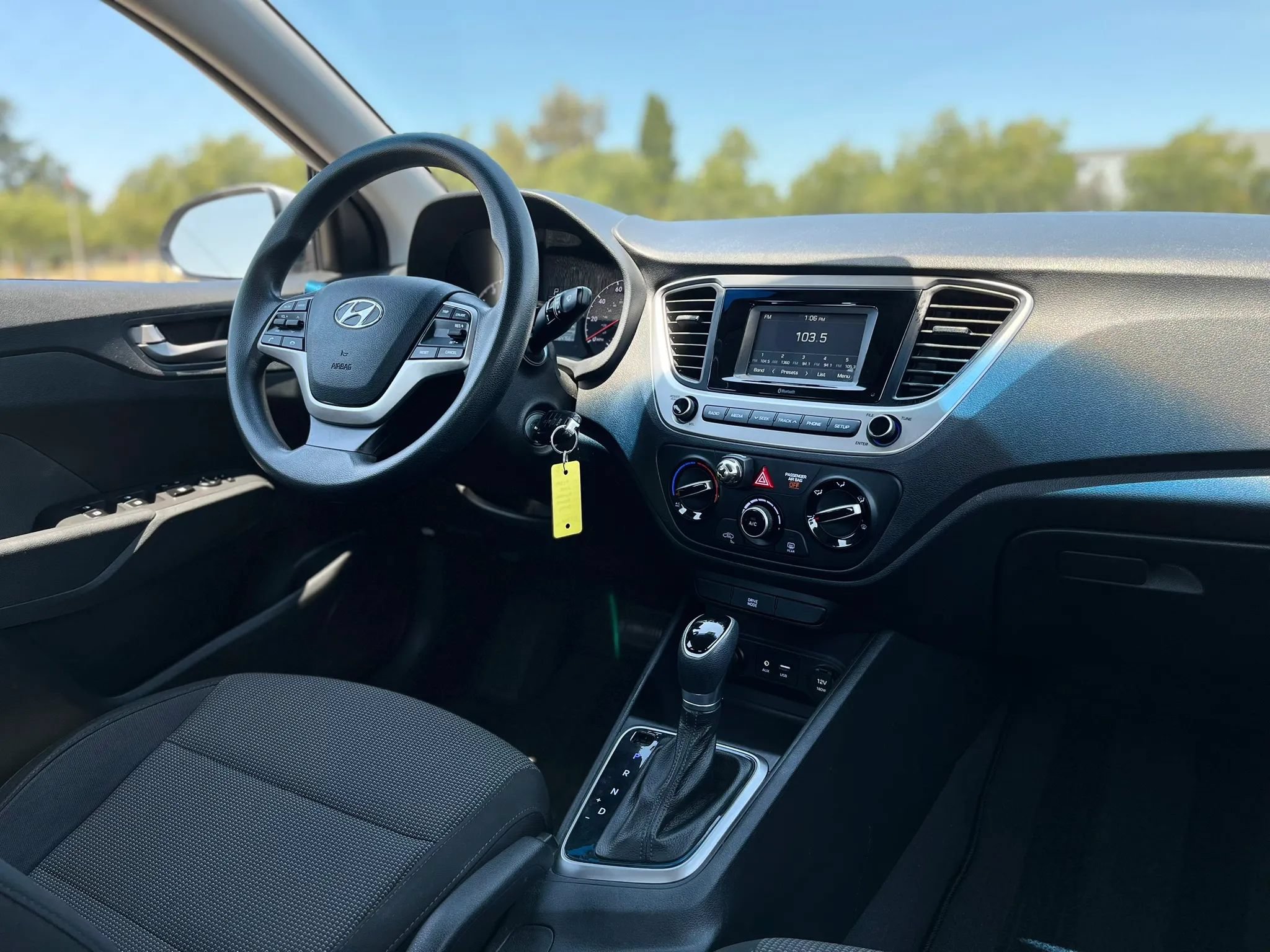 Used 2018 Hyundai Accent SE FWD image 17