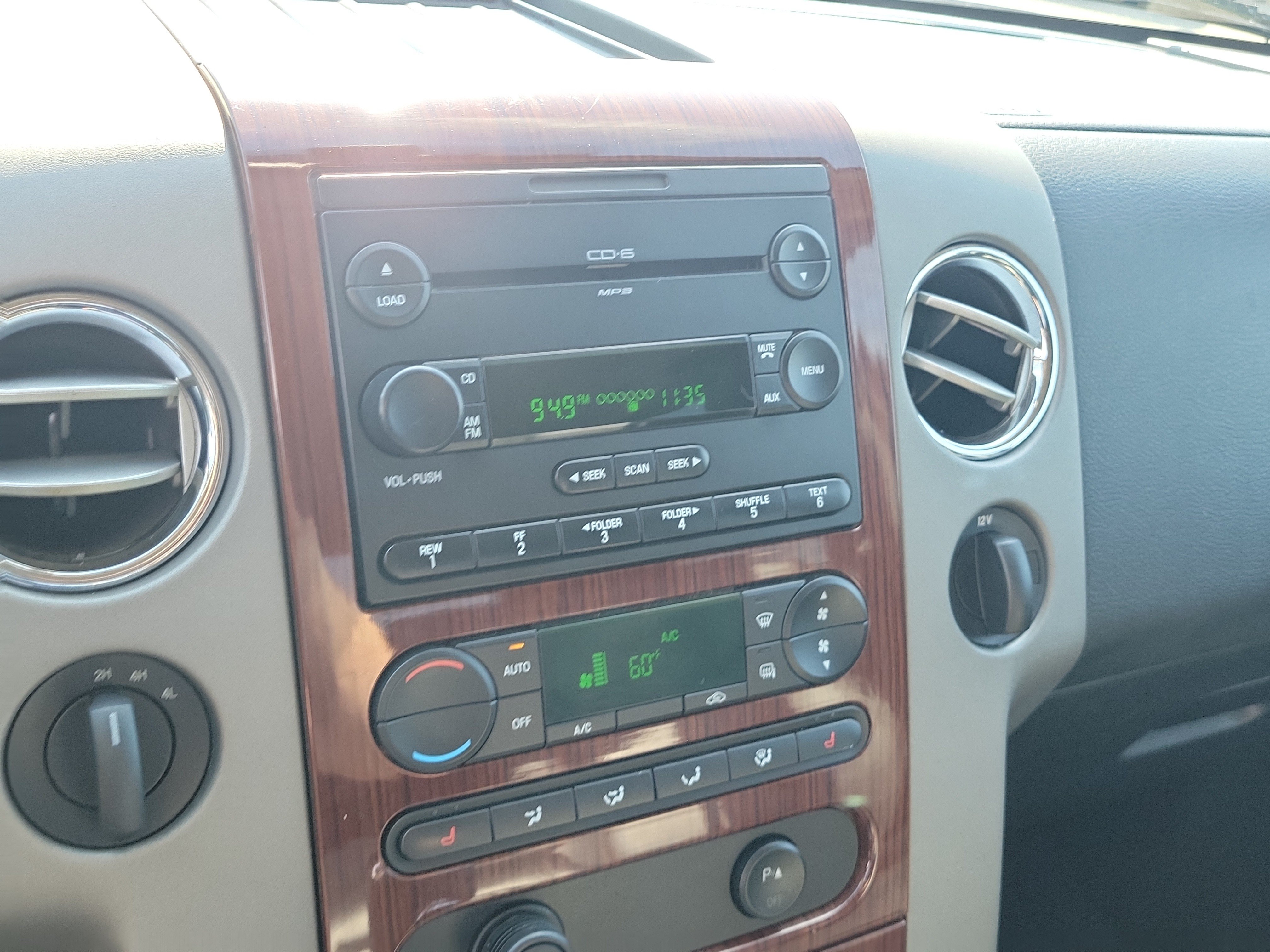Used 2006 Ford F150 Lariat AWD/4WD image 25