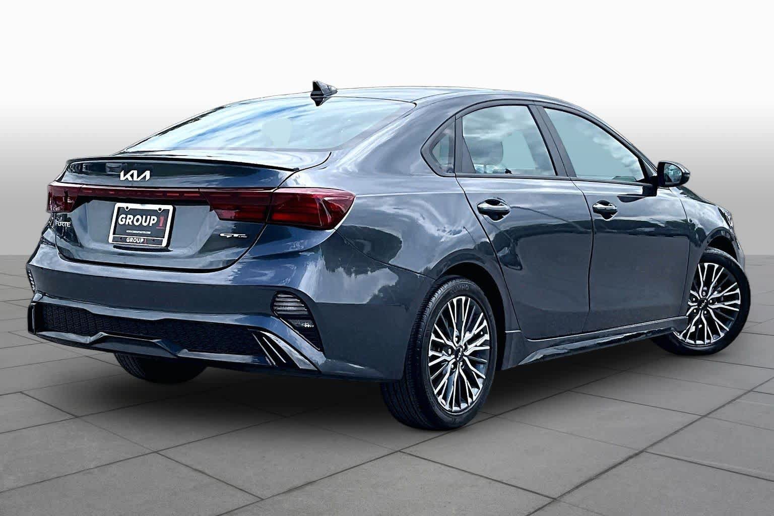 Used 2023 Kia Forte GT-Line w/ GT-Line Premium Package FWD image 13