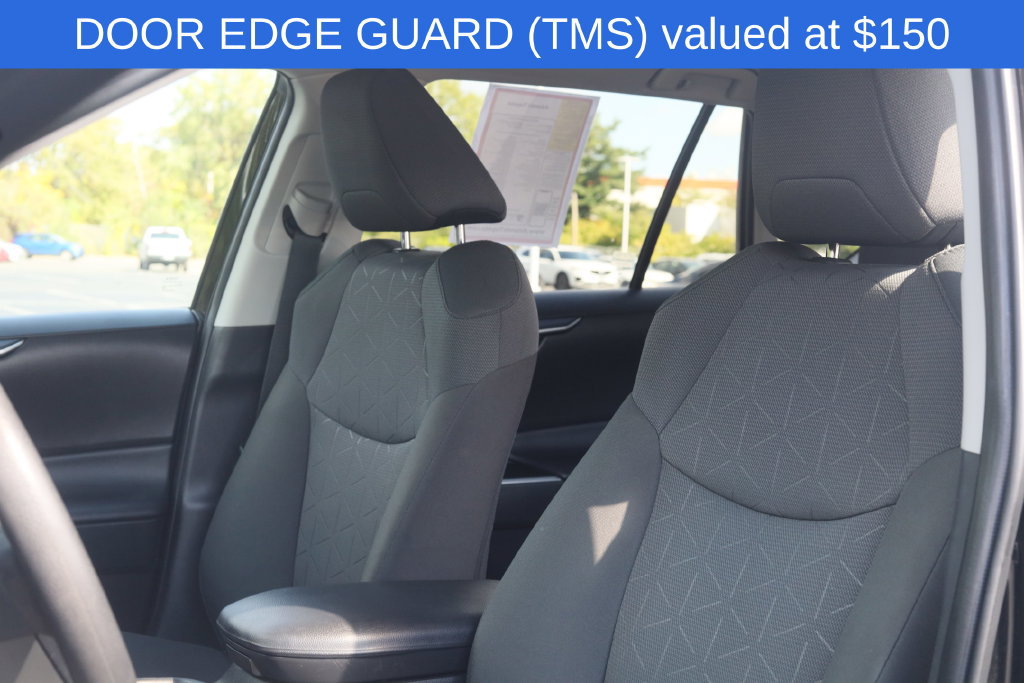 Used 2023 Toyota RAV4 XLE AWD/4WD image 5