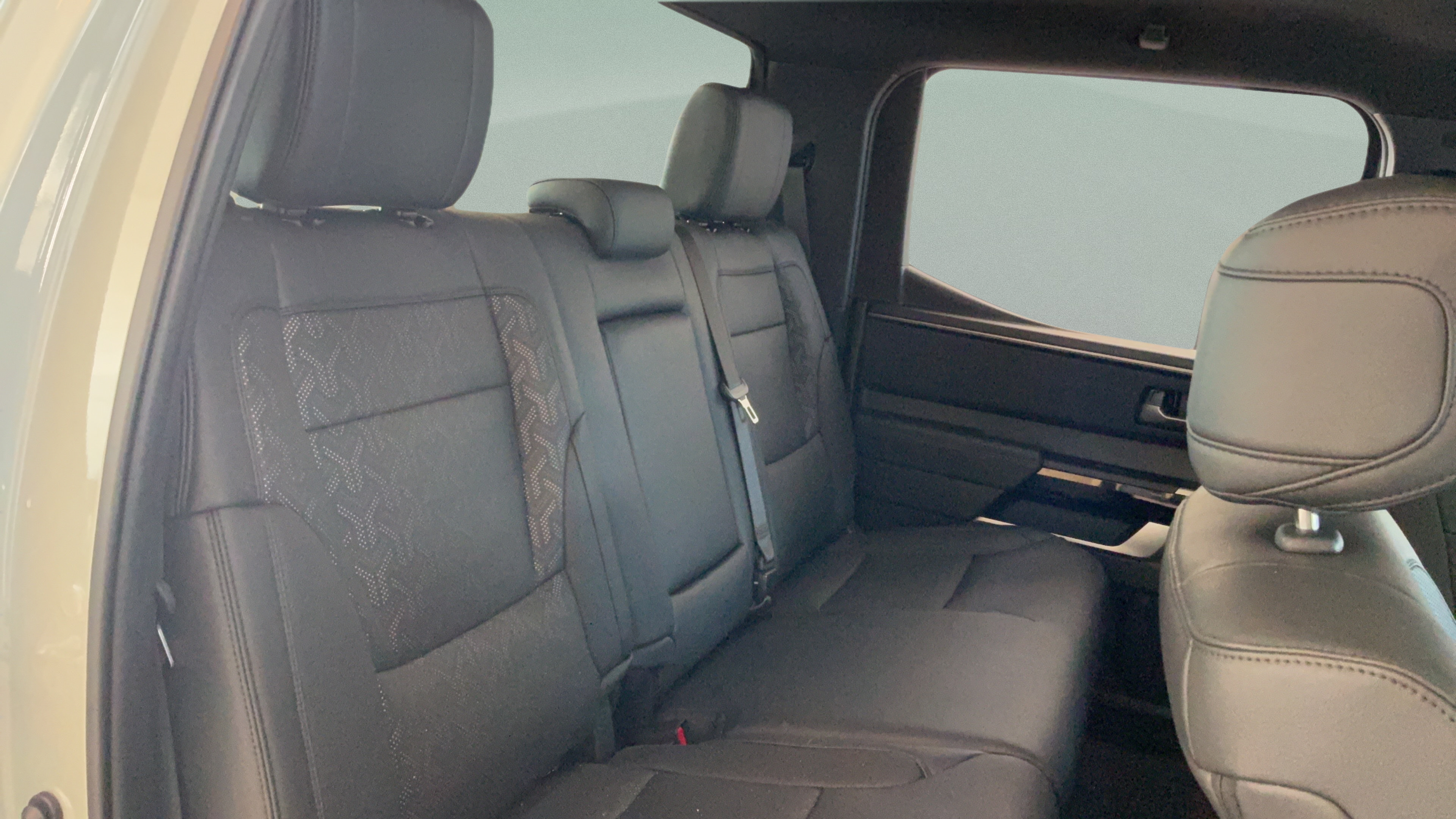 Certified 2025 Toyota Tundra Limited AWD/4WD image 36