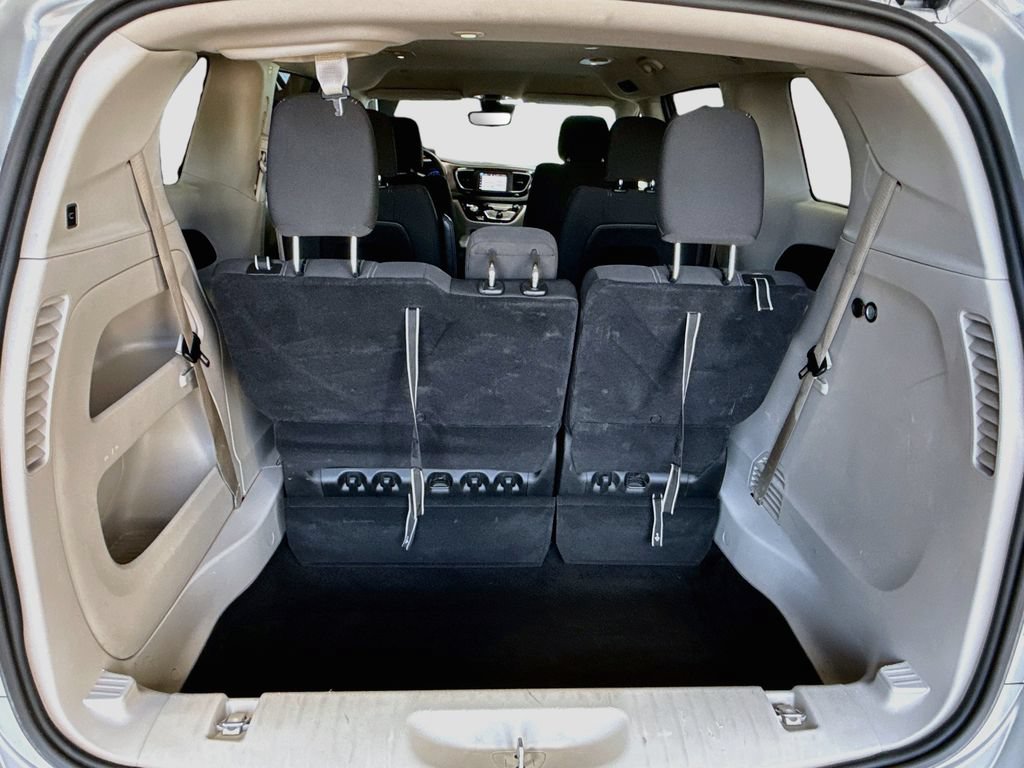Used 2023 Chrysler Voyager LX FWD image 24