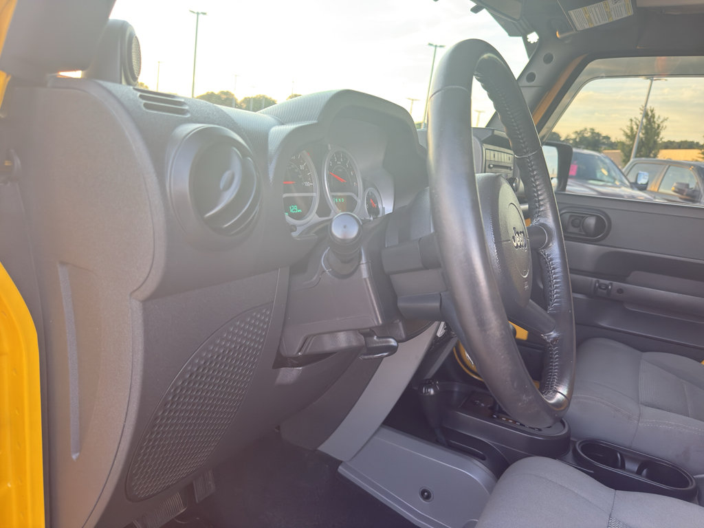 Used 2008 Jeep Wrangler Rubicon w/ Dual Top Group AWD/4WD image 13