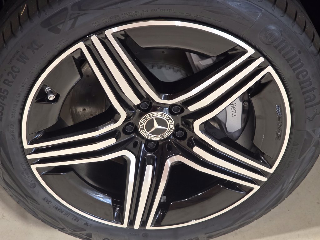 Used 2024 Mercedes-Benz GLC 300 4MATIC image 7