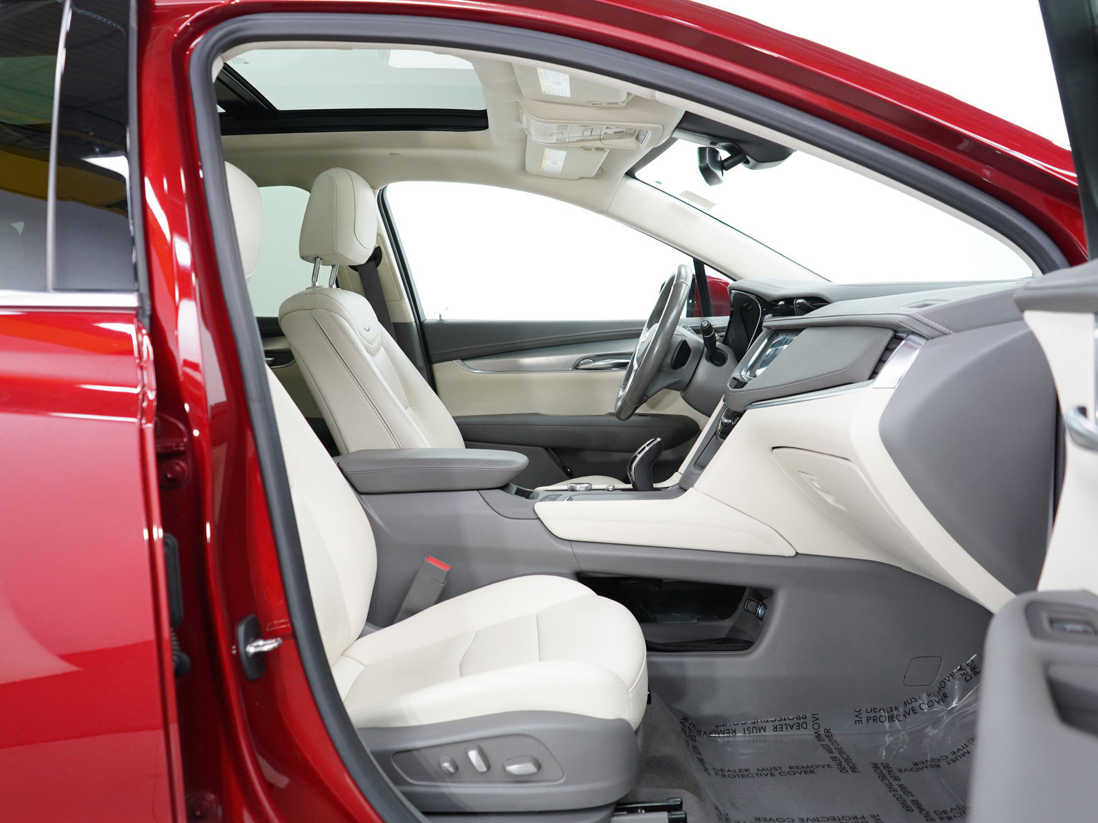 Used 2021 Cadillac XT5 Premium Luxury image 12