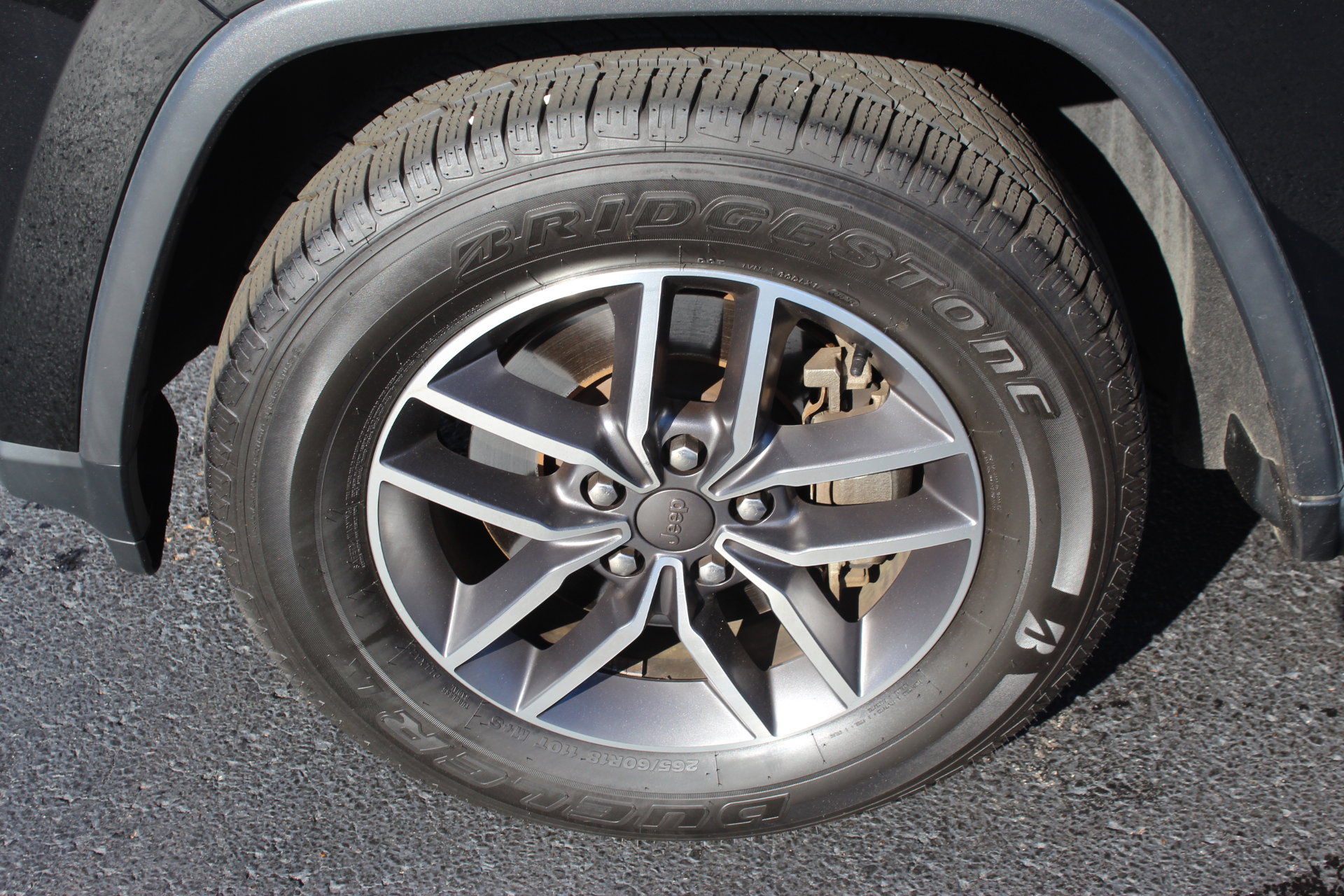 Used 2021 Jeep Grand Cherokee Limited w/ Luxury Group II image 10