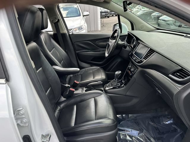 Used 2019 Buick Encore Essence AWD/4WD image 21