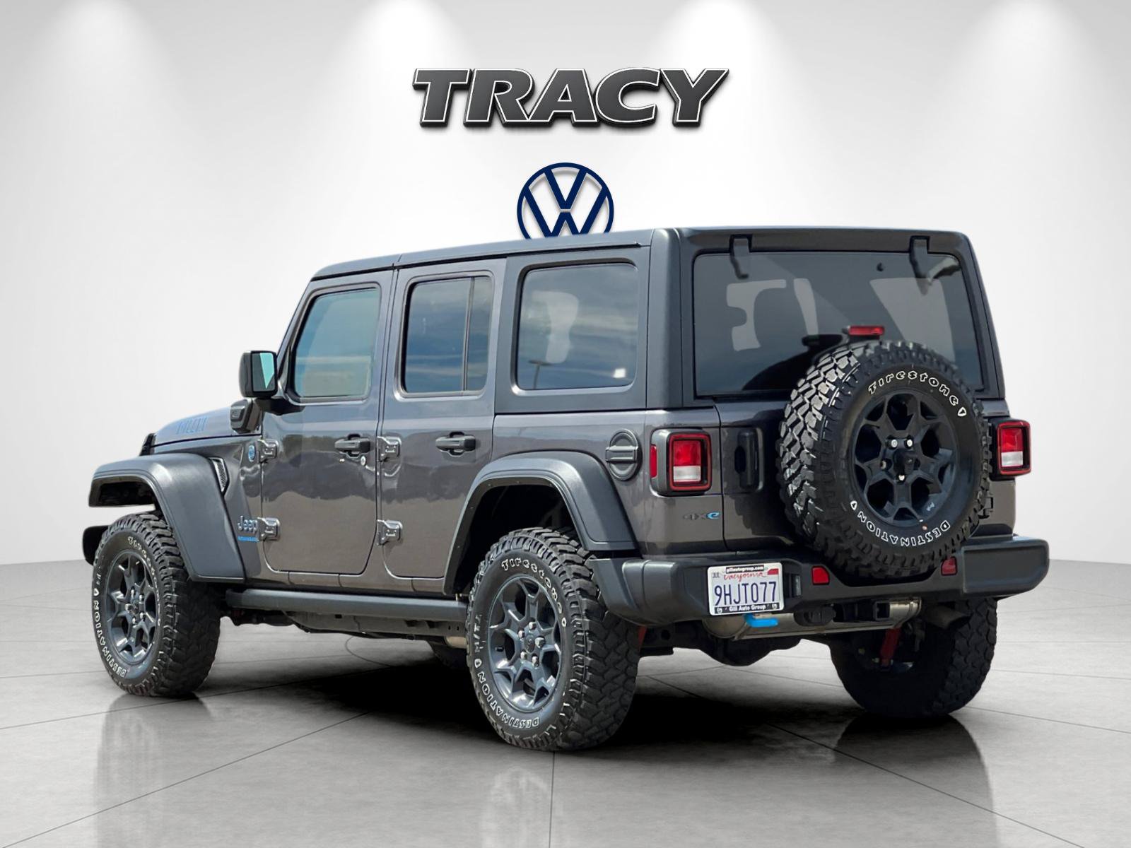 Used 2023 Jeep Wrangler Unlimited w/ Cold Weather Group AWD/4WD image 6