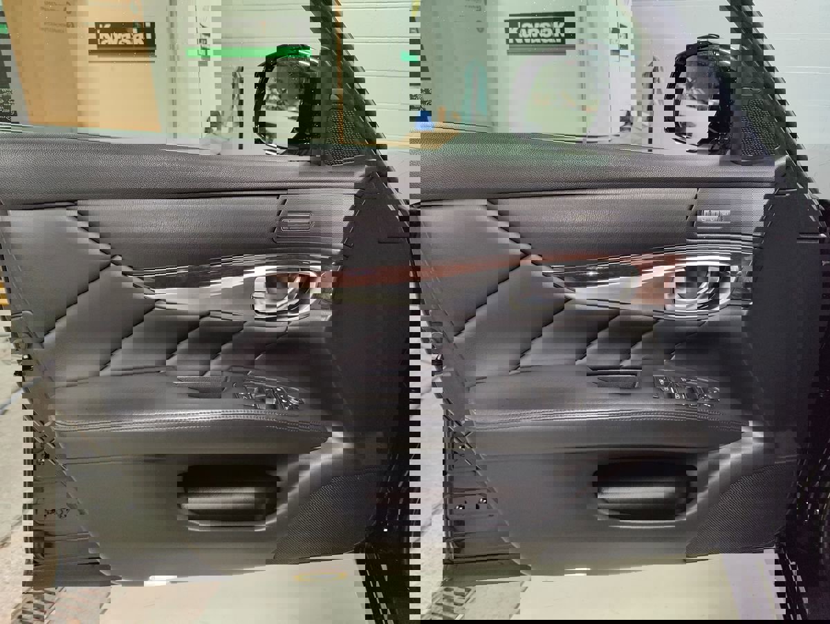 Used 2015 INFINITI Q70 L 3.7 w/ Technology Package image 21