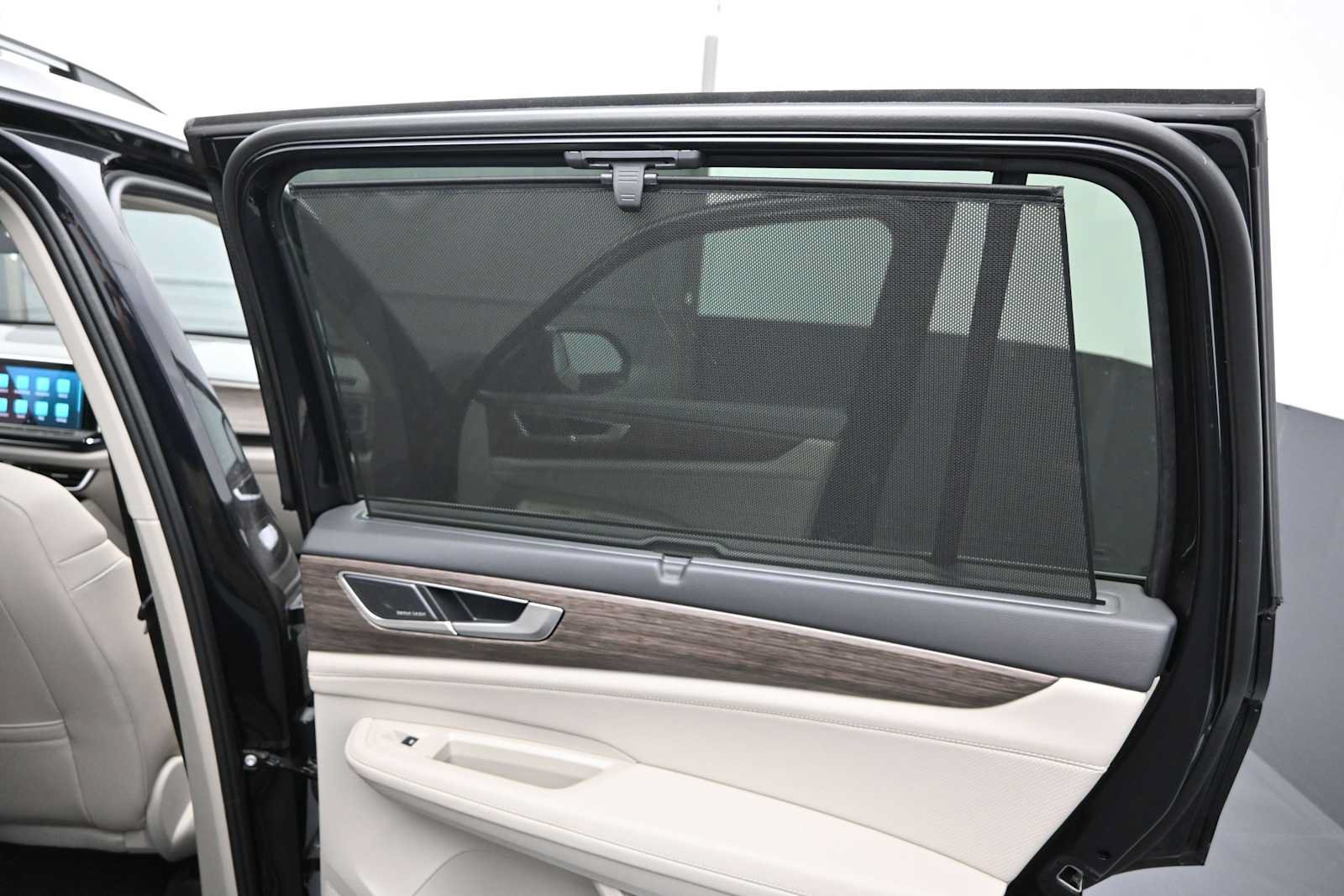 Used 2026 Volkswagen Atlas SEL Premium R-Line AWD/4WD image 35