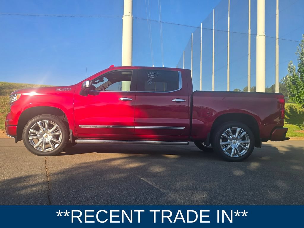 Used 2025 Chevrolet Silverado 1500 High Country AWD/4WD image 4