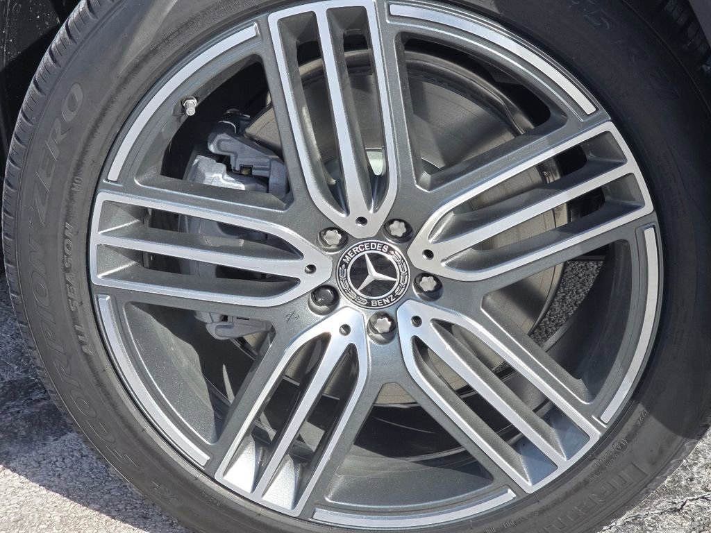 New 2026 Mercedes-Benz GLS 450 4MATIC image 10