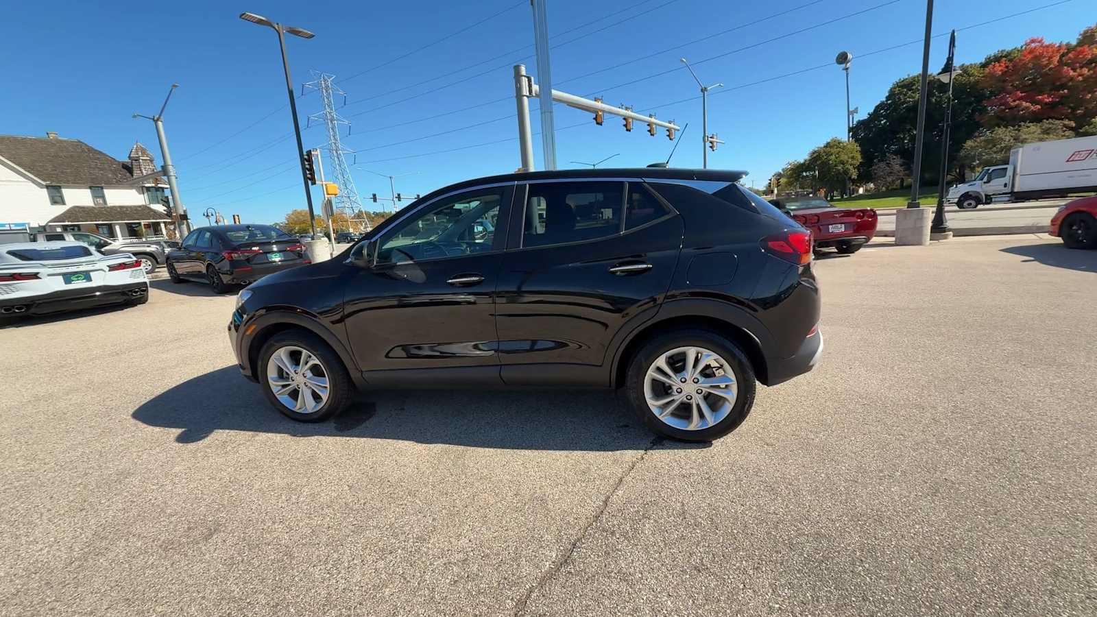 Certified 2023 Buick Encore GX Preferred w/ Cold Weather Comfort Package FWD image 5