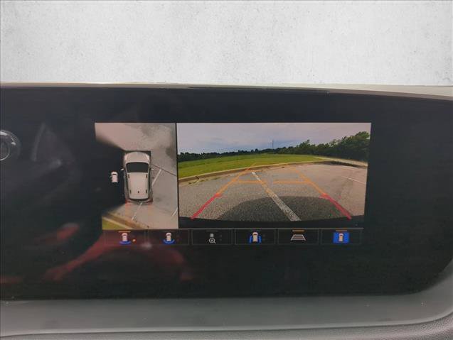 Used 2025 Buick Encore GX Avenir w/ Avenir Technology Package FWD image 12