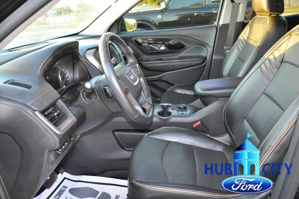 Used 2022 GMC Terrain AT4 w/ Tech Package image 9