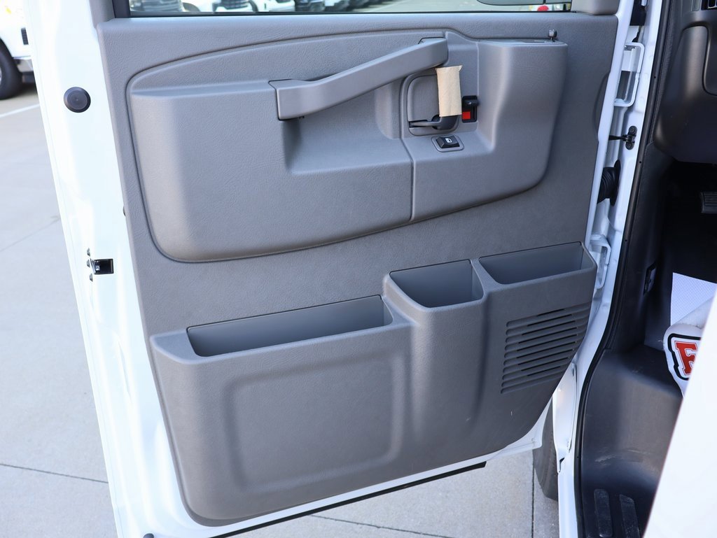 New 2025 GMC Savana 3500 Extended w/ Driver Convenience Package image 10