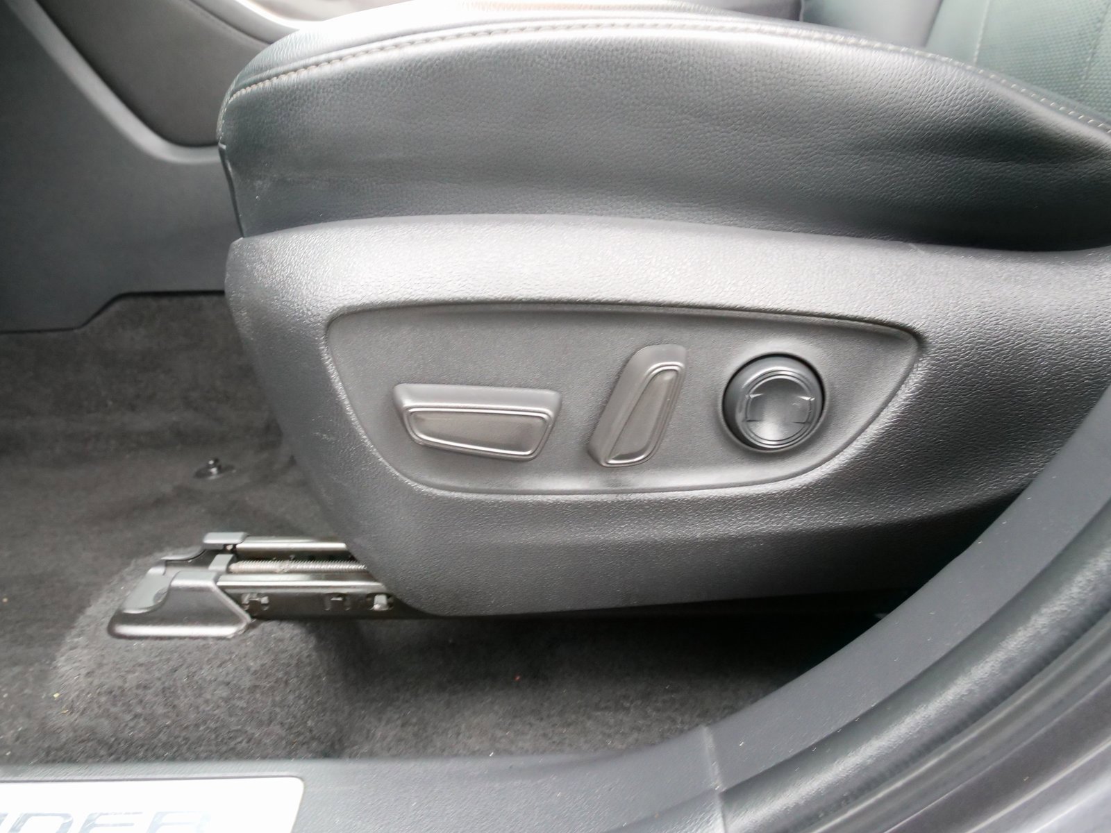 Used 2023 Toyota Highlander Limited image 20