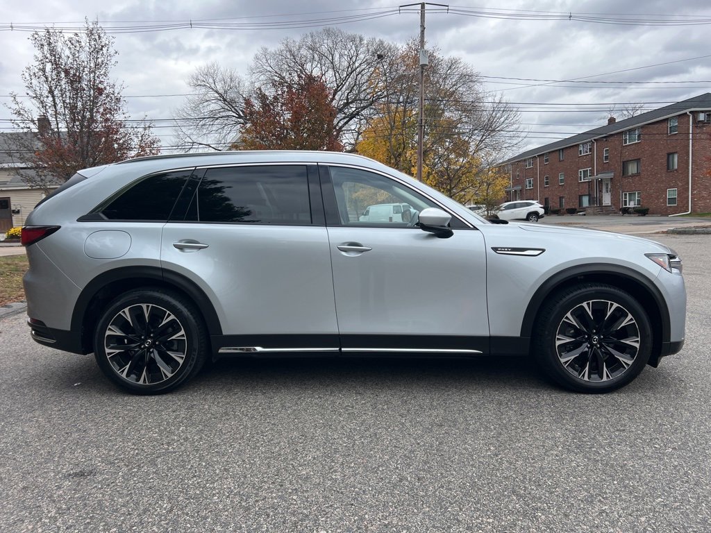 Used 2024 MAZDA CX-90 Plug-In Hybrid w/ Premium Pkg image 6