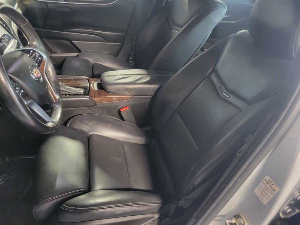 Used 2014 Cadillac XTS Luxury image 12