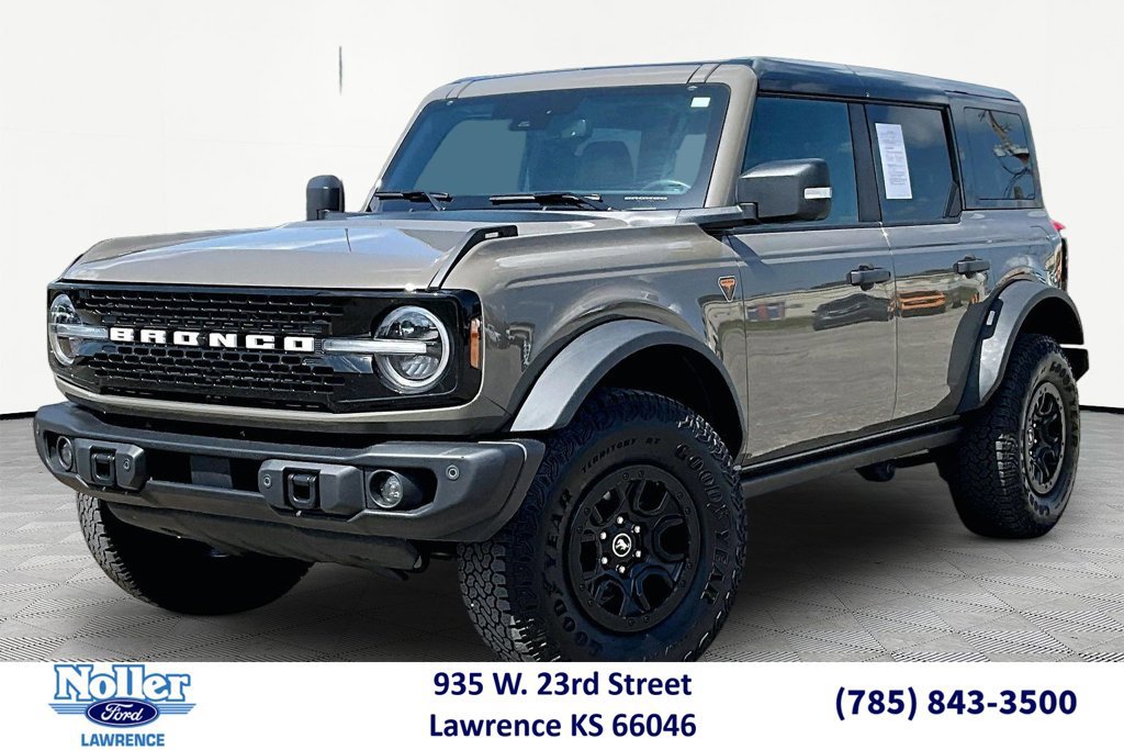 Certified 2025 Ford Bronco Badlands AWD/4WD image 1