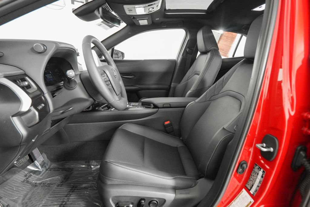 Certified 2025 Lexus UX 300h FWD w/ Accessory Package (Z1) image 9