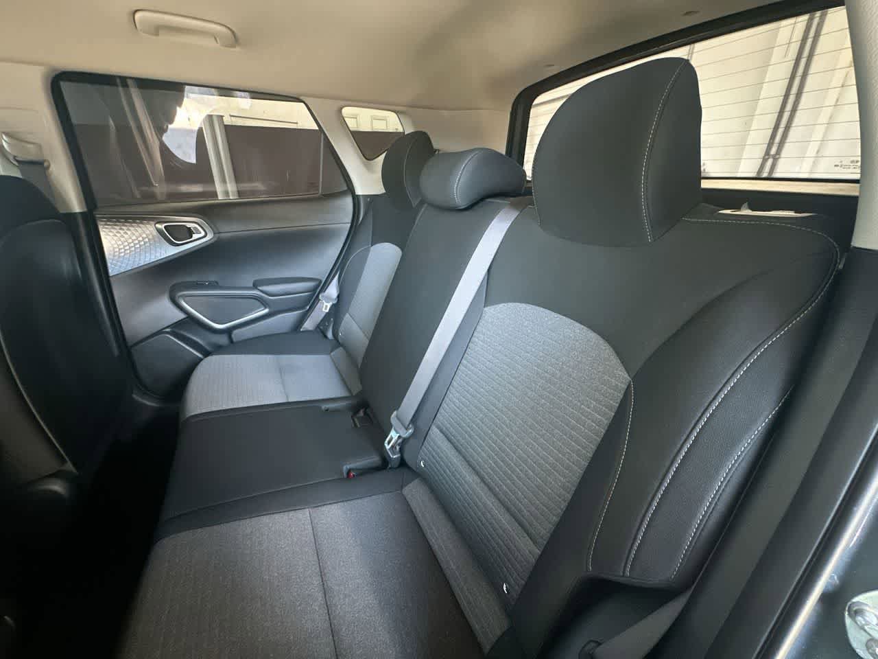 Used 2020 Kia Soul S FWD image 22