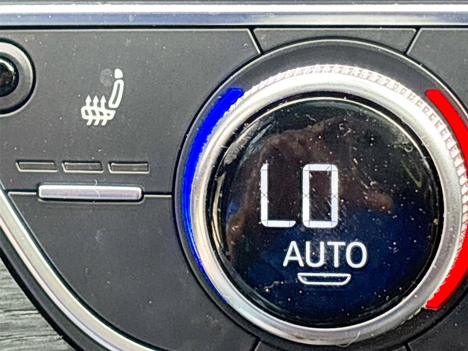 Used 2018 Audi A4 2.0T Ultra Premium w/ Convenience Package image 23