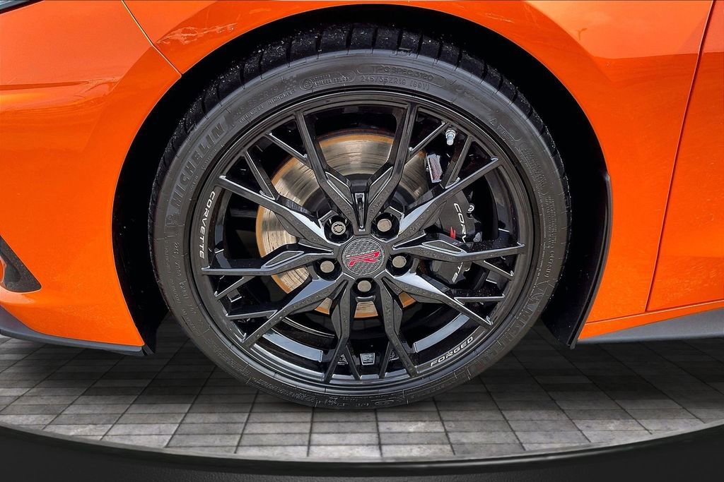 Used 2023 Chevrolet Corvette Stingray Premium Conv w/ Z51 Performance Package RWD image 8