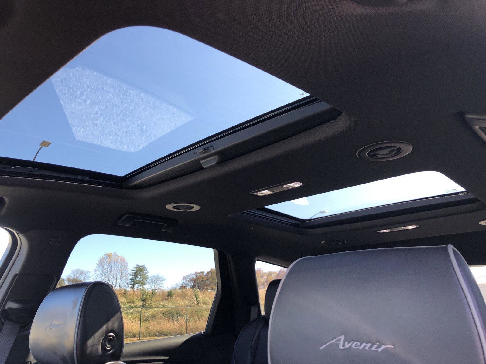 Certified 2022 Buick Enclave Avenir w/ Avenir Technology Package image 24