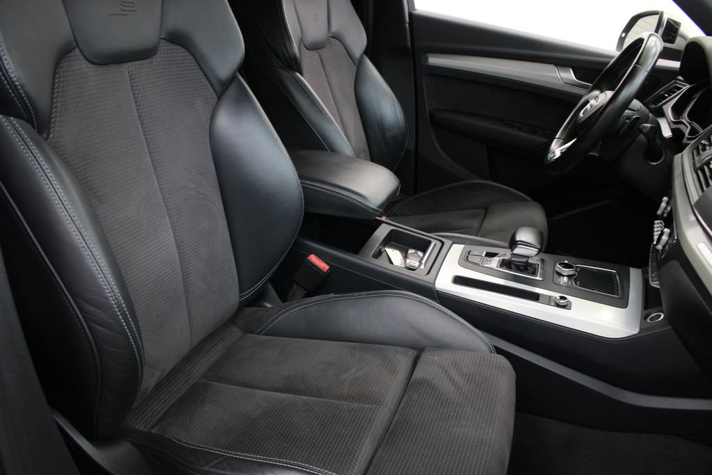 Used 2018 Audi SQ5 Premium Plus AWD/4WD image 26