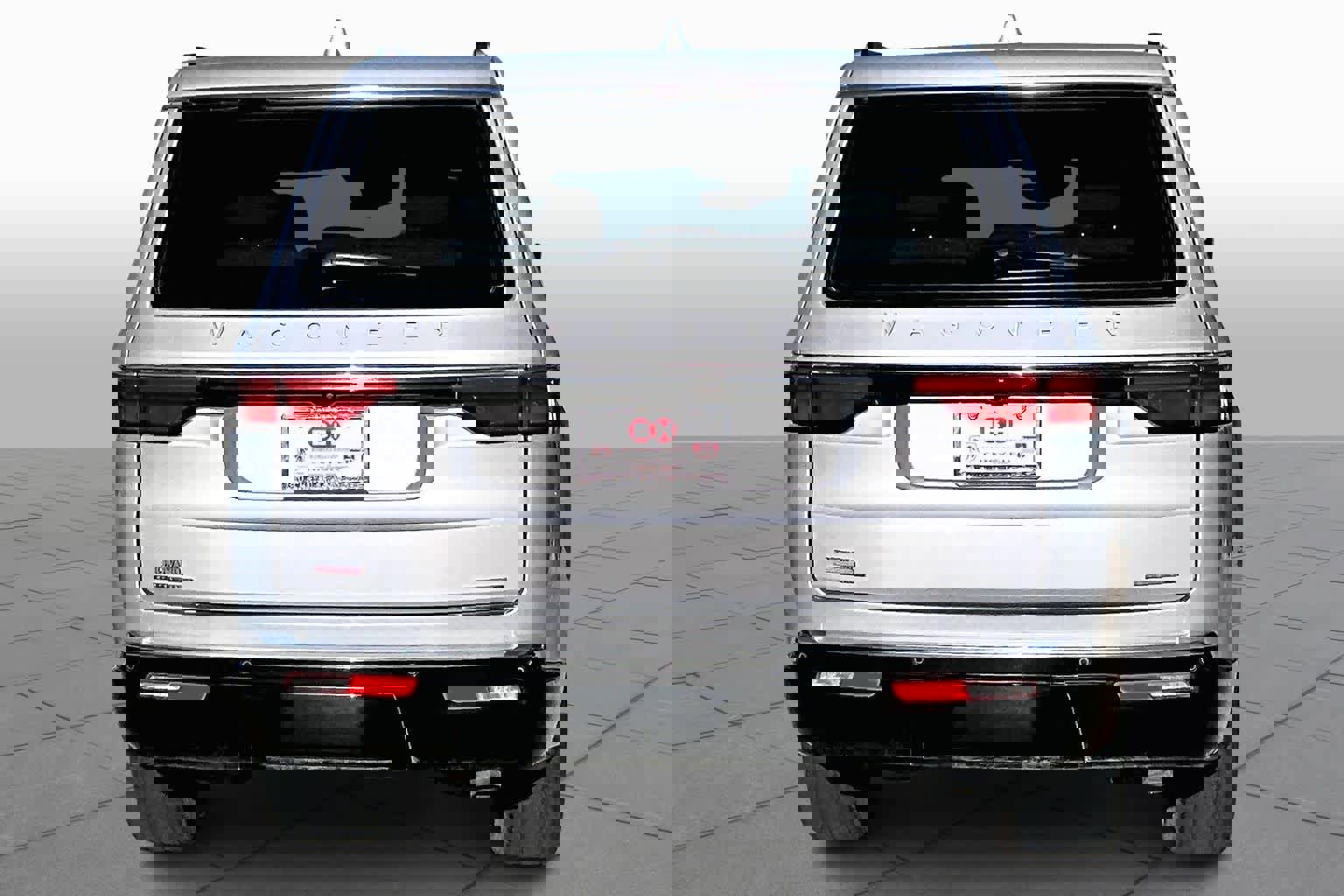 Used 2023 Jeep Wagoneer Series II w/ Flexible Seating Group image 3