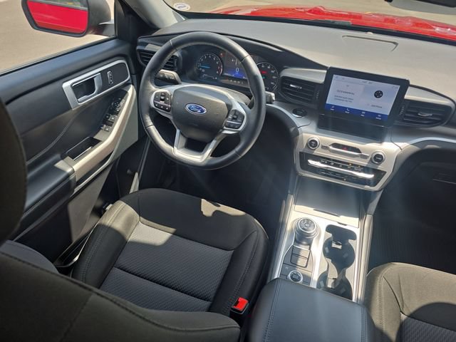 Certified 2024 Ford Explorer XLT AWD/4WD image 32