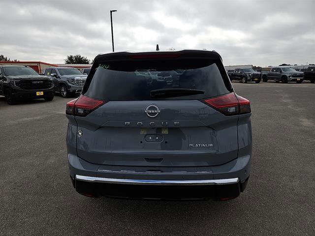 Used 2025 Nissan Rogue Platinum w/ Platinum Premium Package image 4