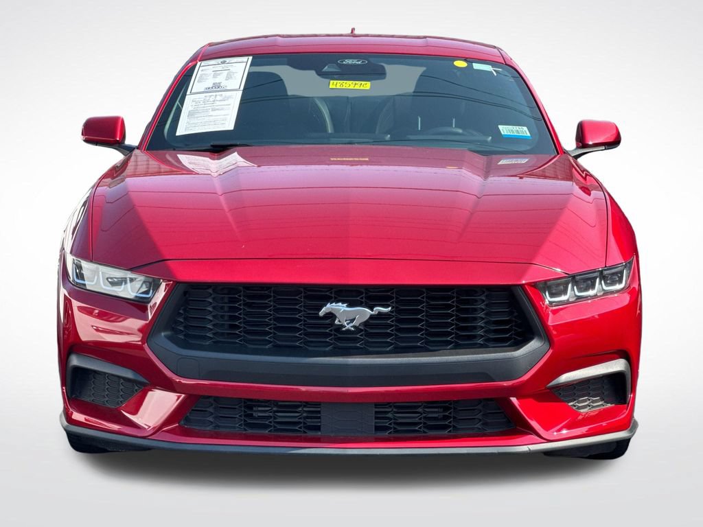 Used 2024 Ford Mustang Coupe RWD image 3