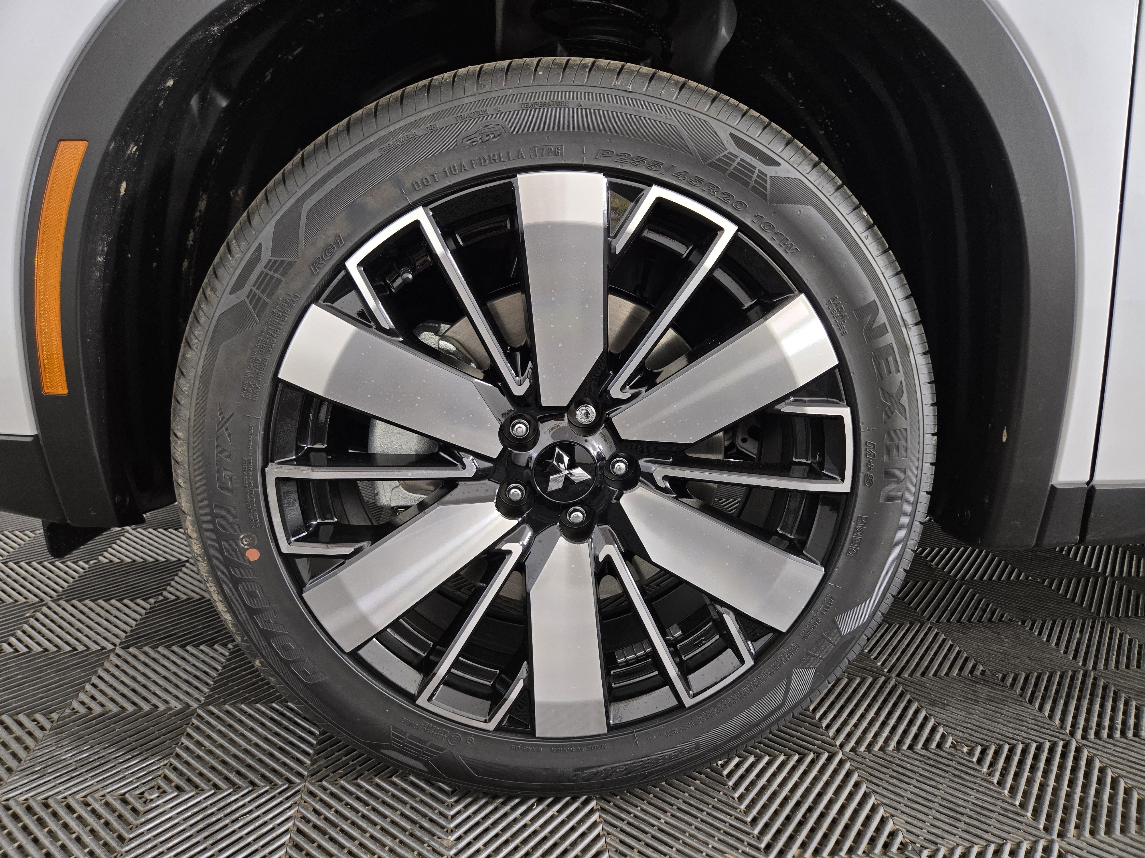 New 2026 Mitsubishi Outlander SE AWD/4WD image 32