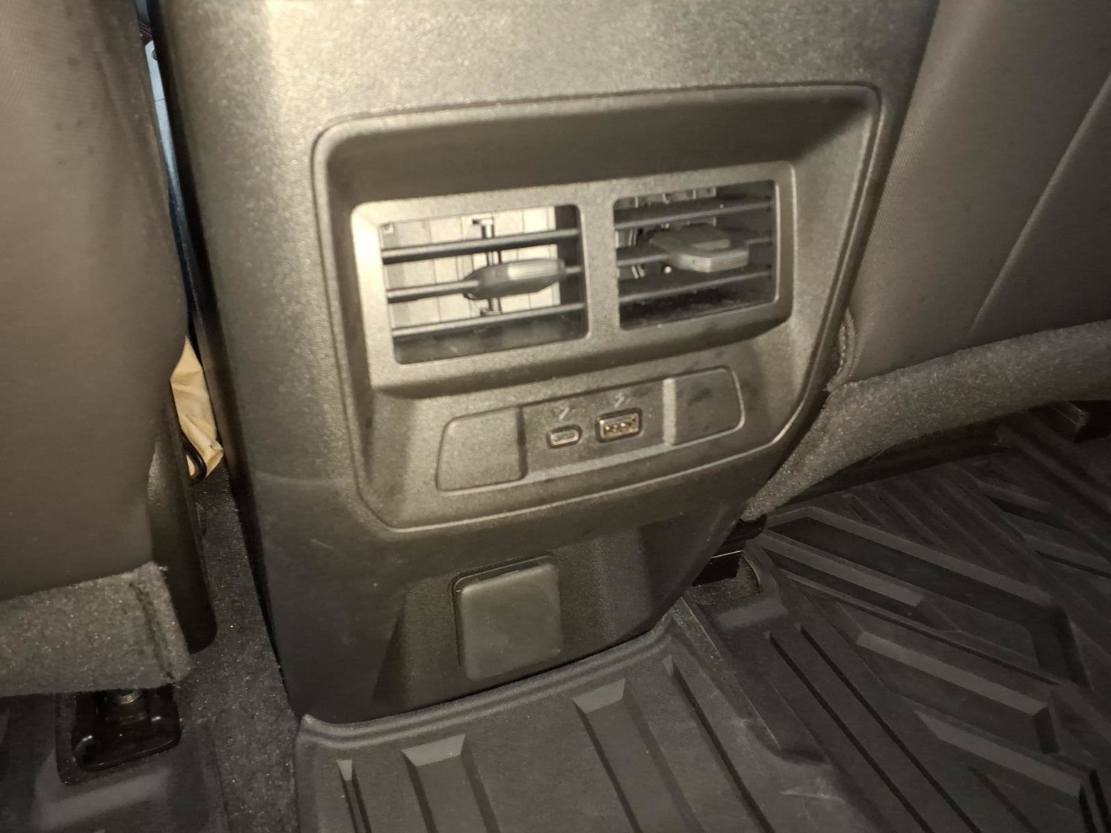 Used 2025 Chevrolet Colorado Z71 AWD/4WD image 14