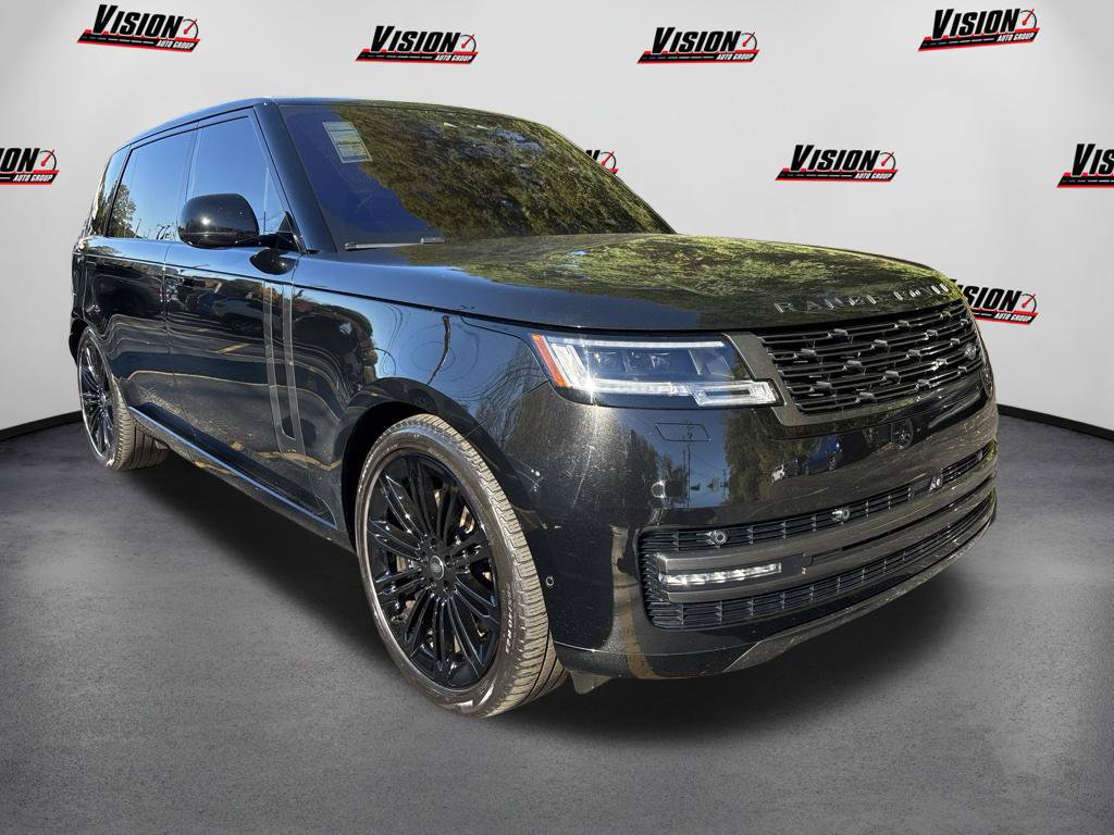 Used 2023 Land Rover Range Rover Long Wheelbase SE AWD/4WD image 3