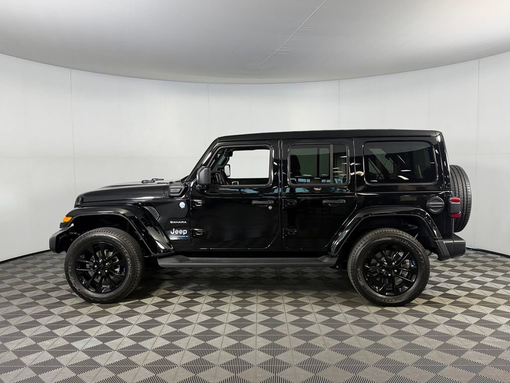 Certified 2023 Jeep Wrangler Unlimited Sahara w/ Safety Group AWD/4WD image 10