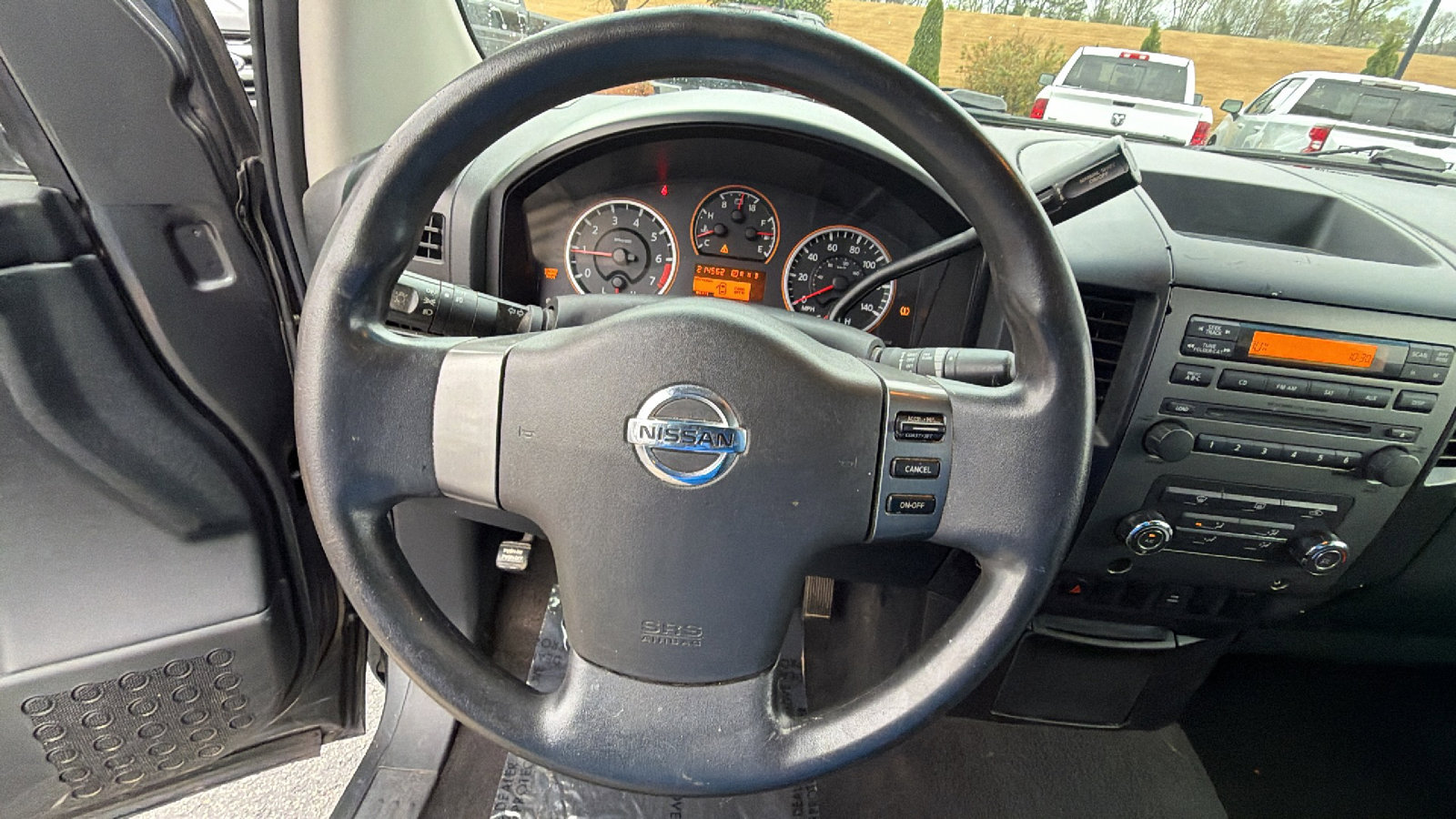 Used 2008 Nissan Titan XE image 25