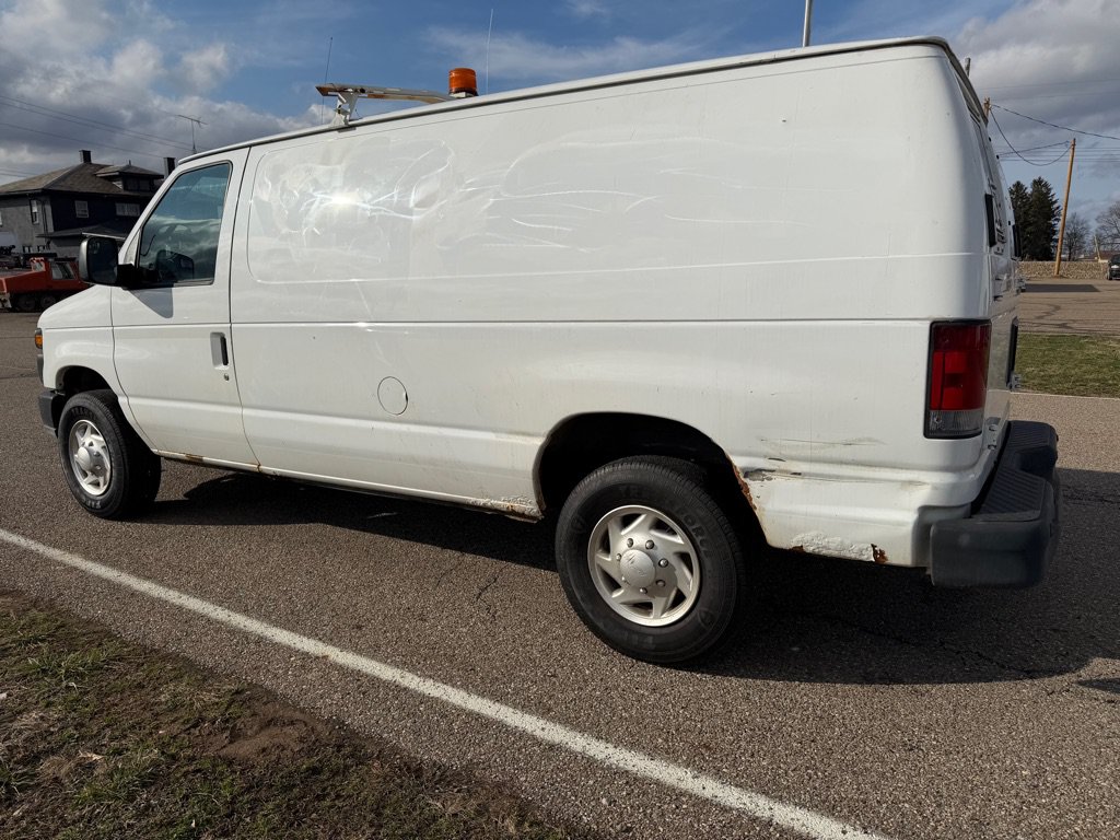 Used 2011 Ford E-250 and Econoline 250 w/ PWR Group RWD image 7