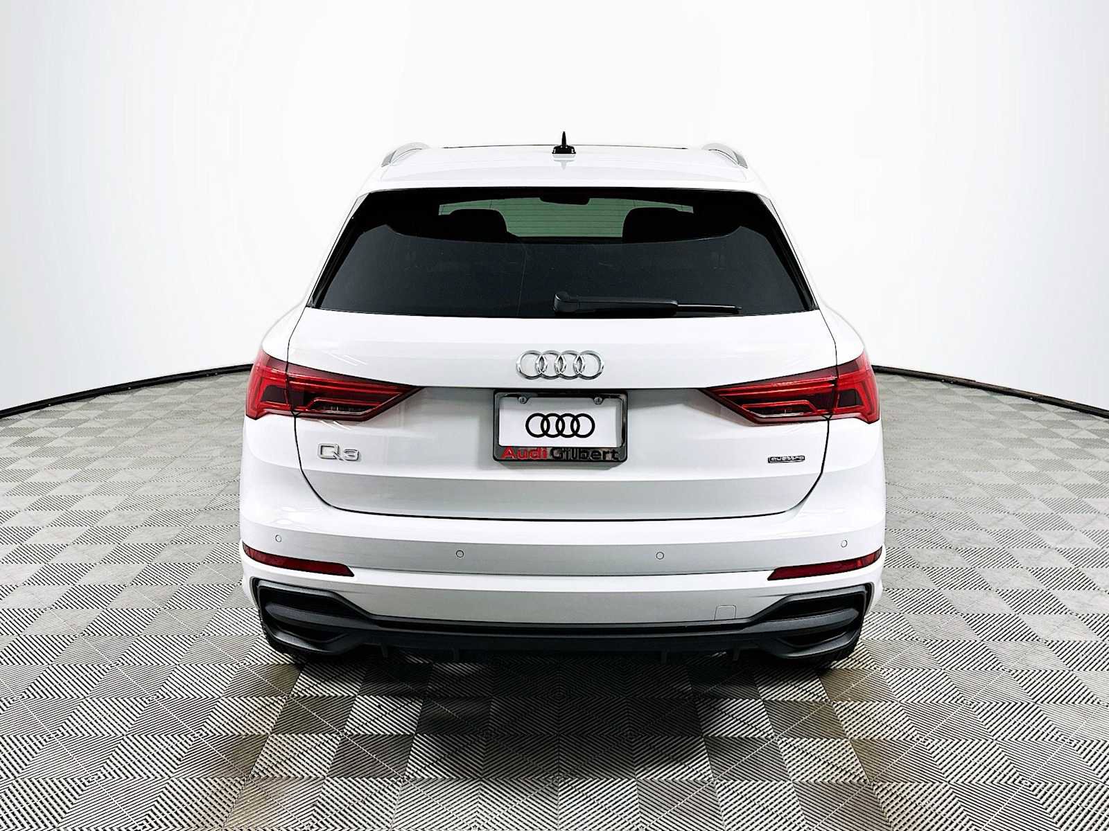 Certified 2024 Audi Q3 2.0T Premium w/ Convenience Package image 6