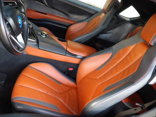 Used 2019 BMW i8 Coupe image 29