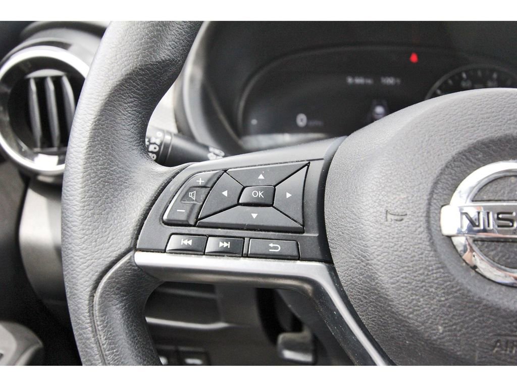 Used 2021 Nissan Kicks SV FWD image 18