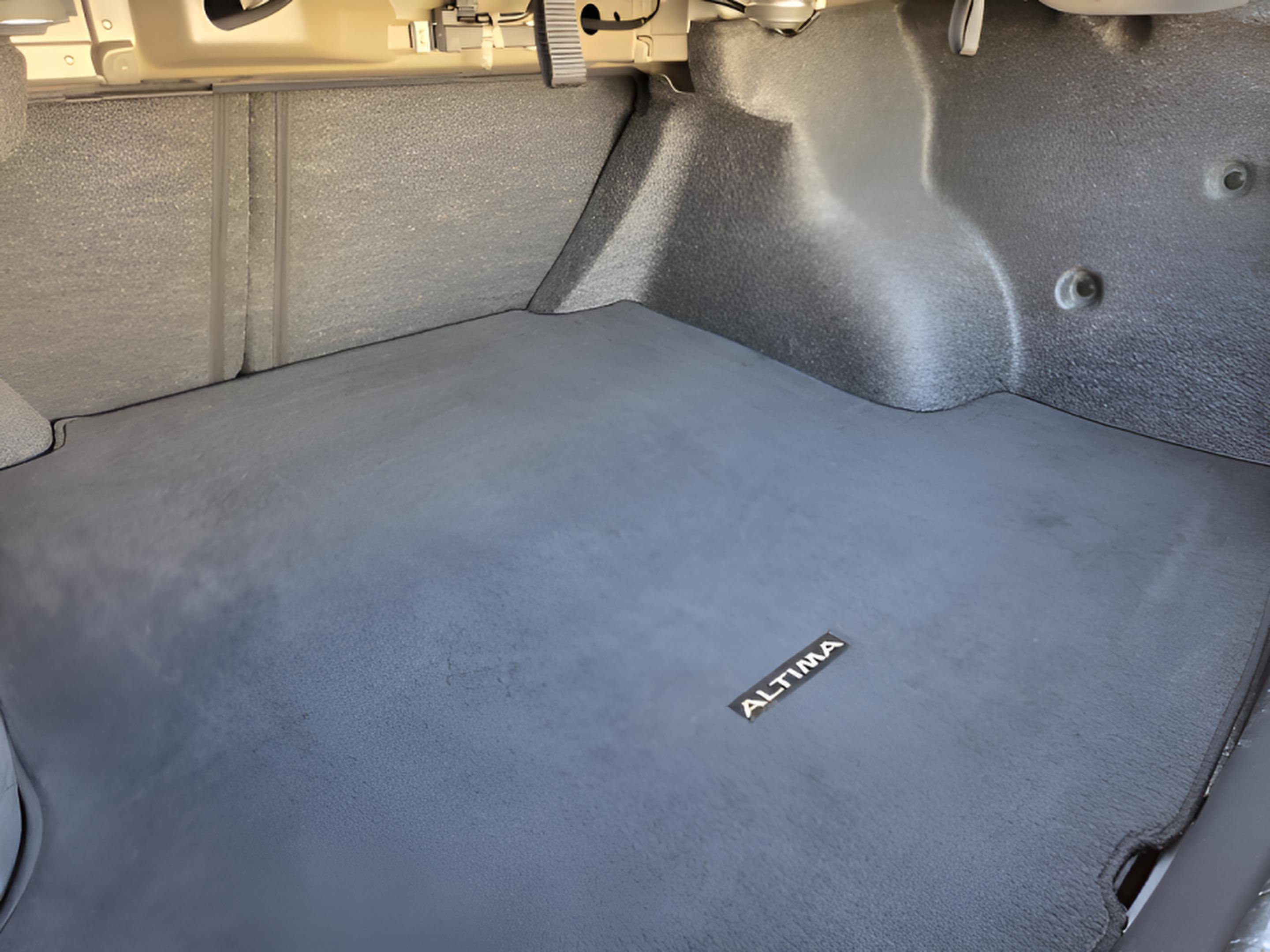 Used 2024 Nissan Altima 2.5 SV image 28