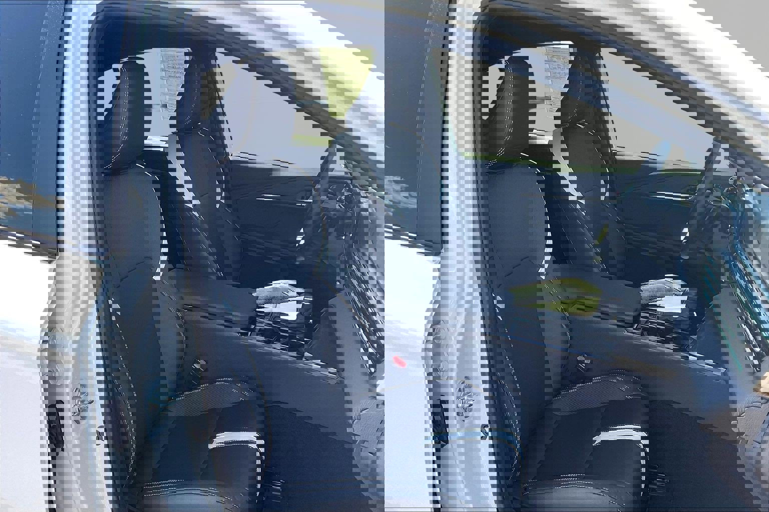 Used 2025 Toyota Camry SE w/ Convenience Package FWD image 28