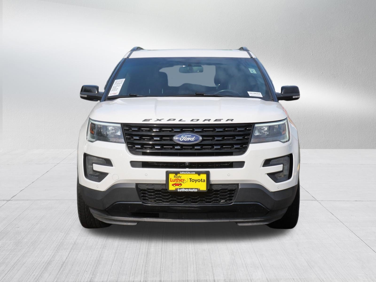 Used 2016 Ford Explorer Sport AWD/4WD image 2